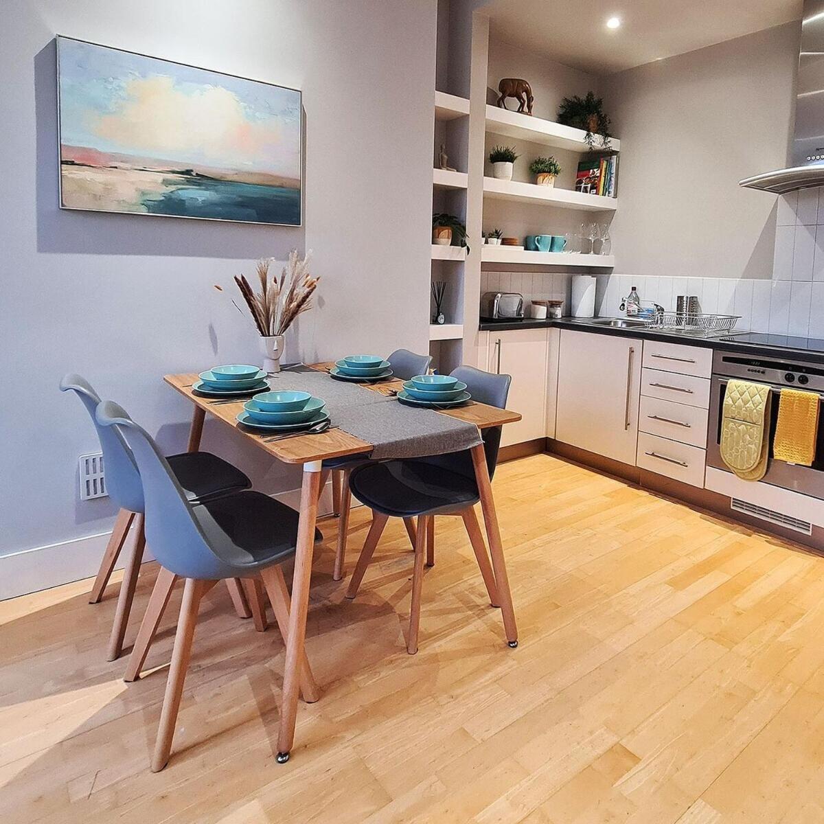 1-Bed Apartment, Close To Kensington Olympia With Free Wi-Fi & Netflix لندن المظهر الخارجي الصورة
