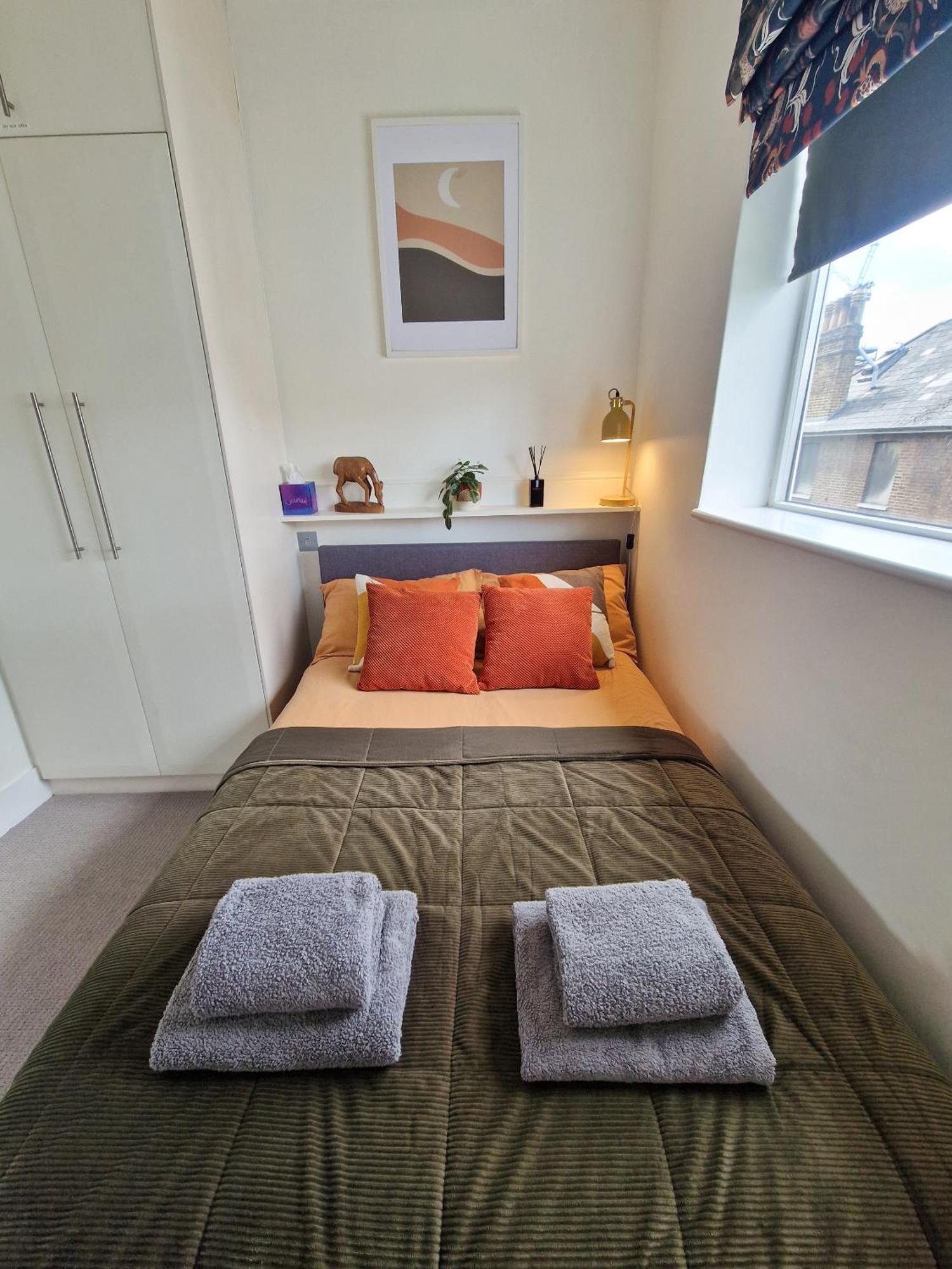 1-Bed Apartment, Close To Kensington Olympia With Free Wi-Fi & Netflix لندن المظهر الخارجي الصورة