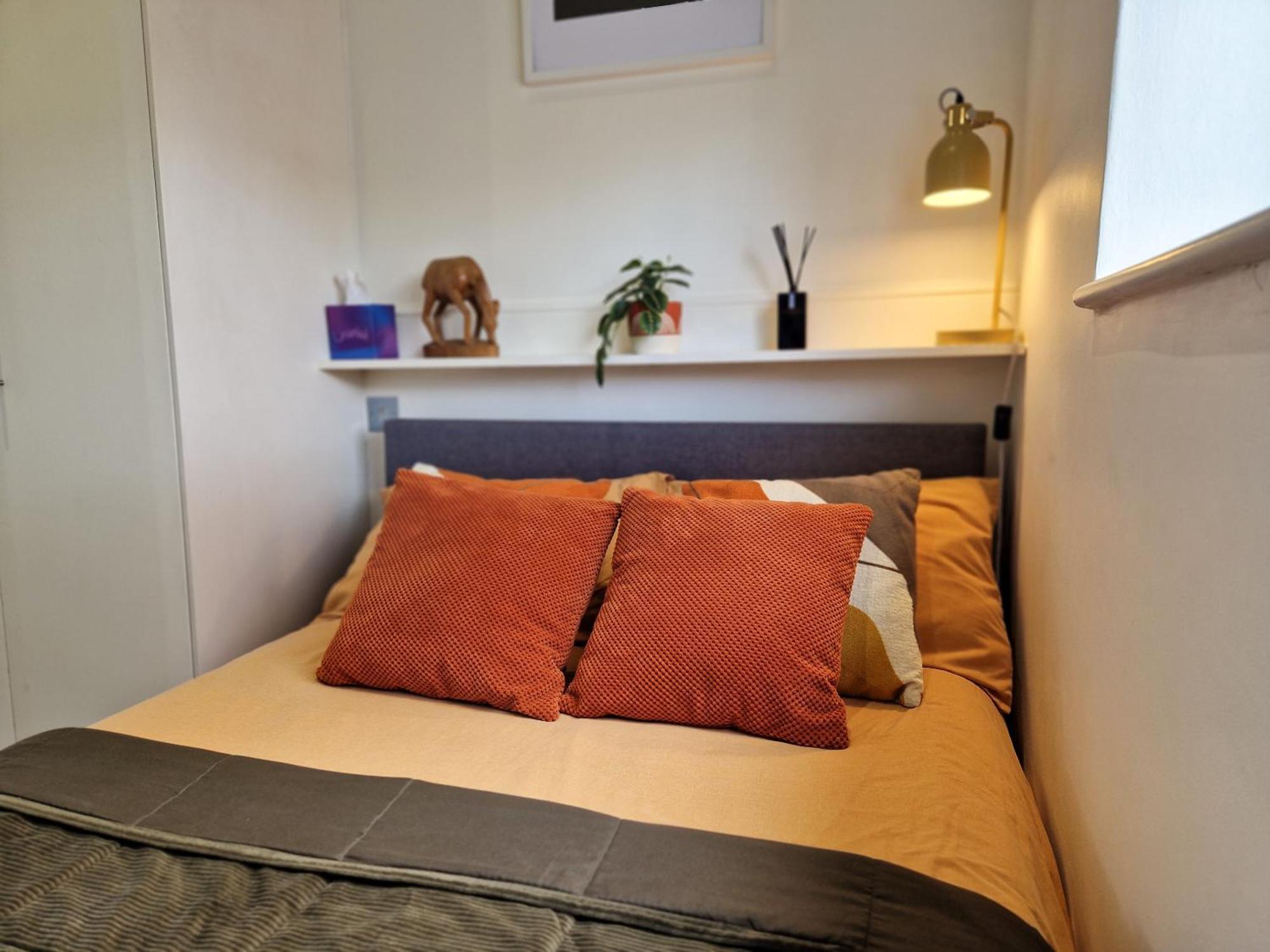 1-Bed Apartment, Close To Kensington Olympia With Free Wi-Fi & Netflix لندن المظهر الخارجي الصورة