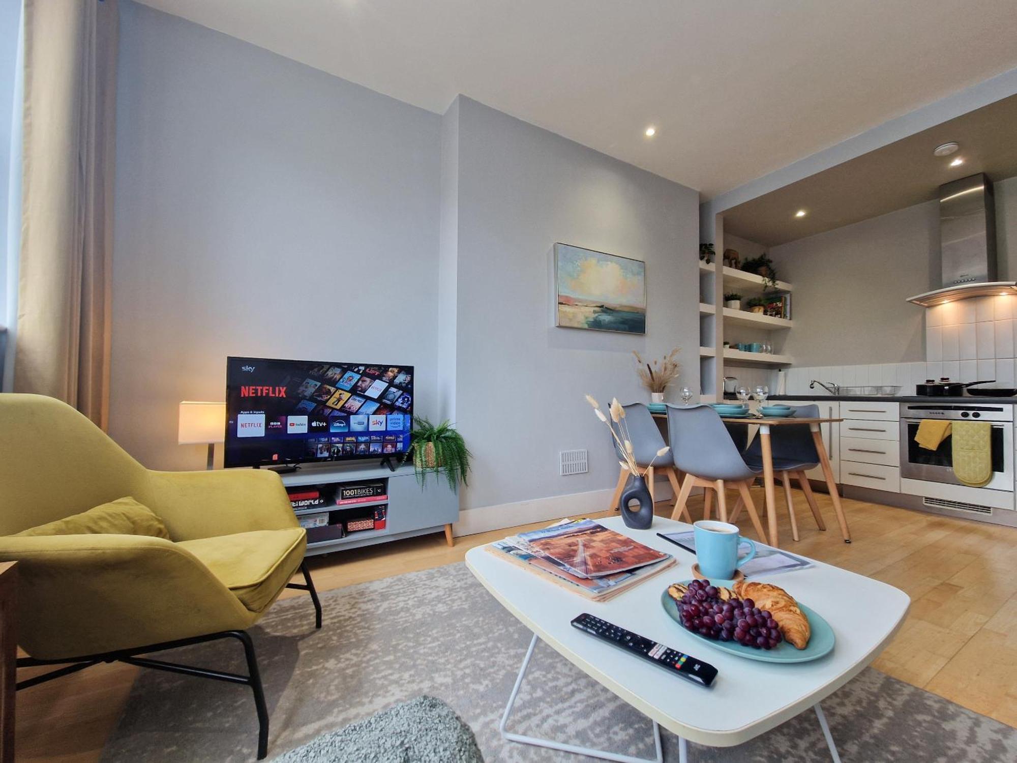 1-Bed Apartment, Close To Kensington Olympia With Free Wi-Fi & Netflix لندن المظهر الخارجي الصورة