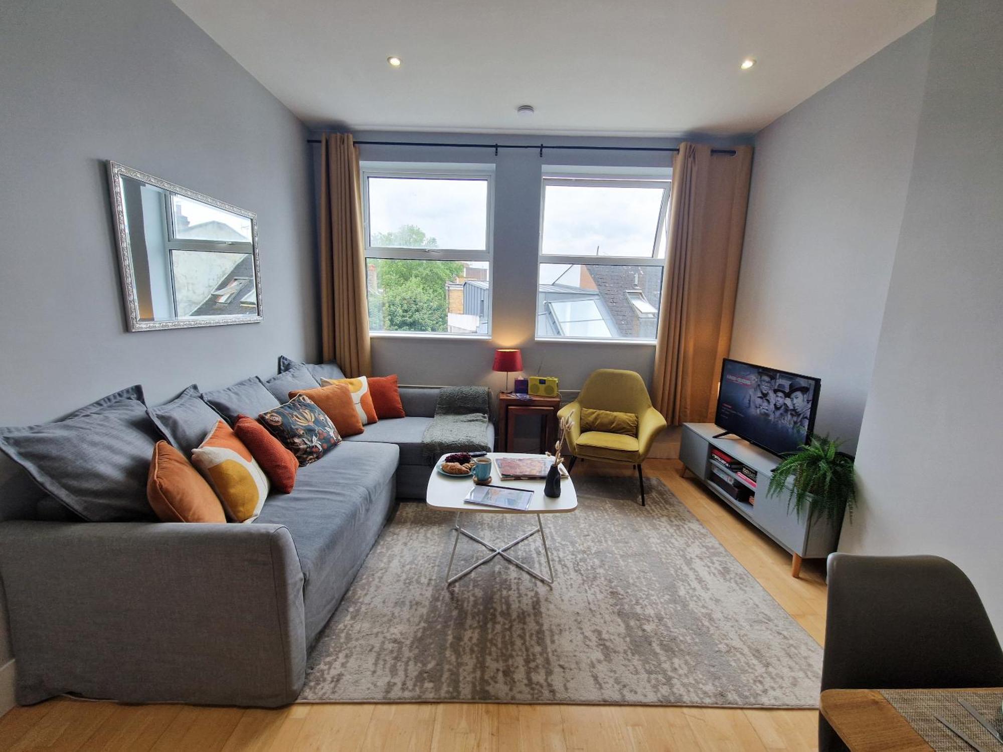 1-Bed Apartment, Close To Kensington Olympia With Free Wi-Fi & Netflix لندن المظهر الخارجي الصورة