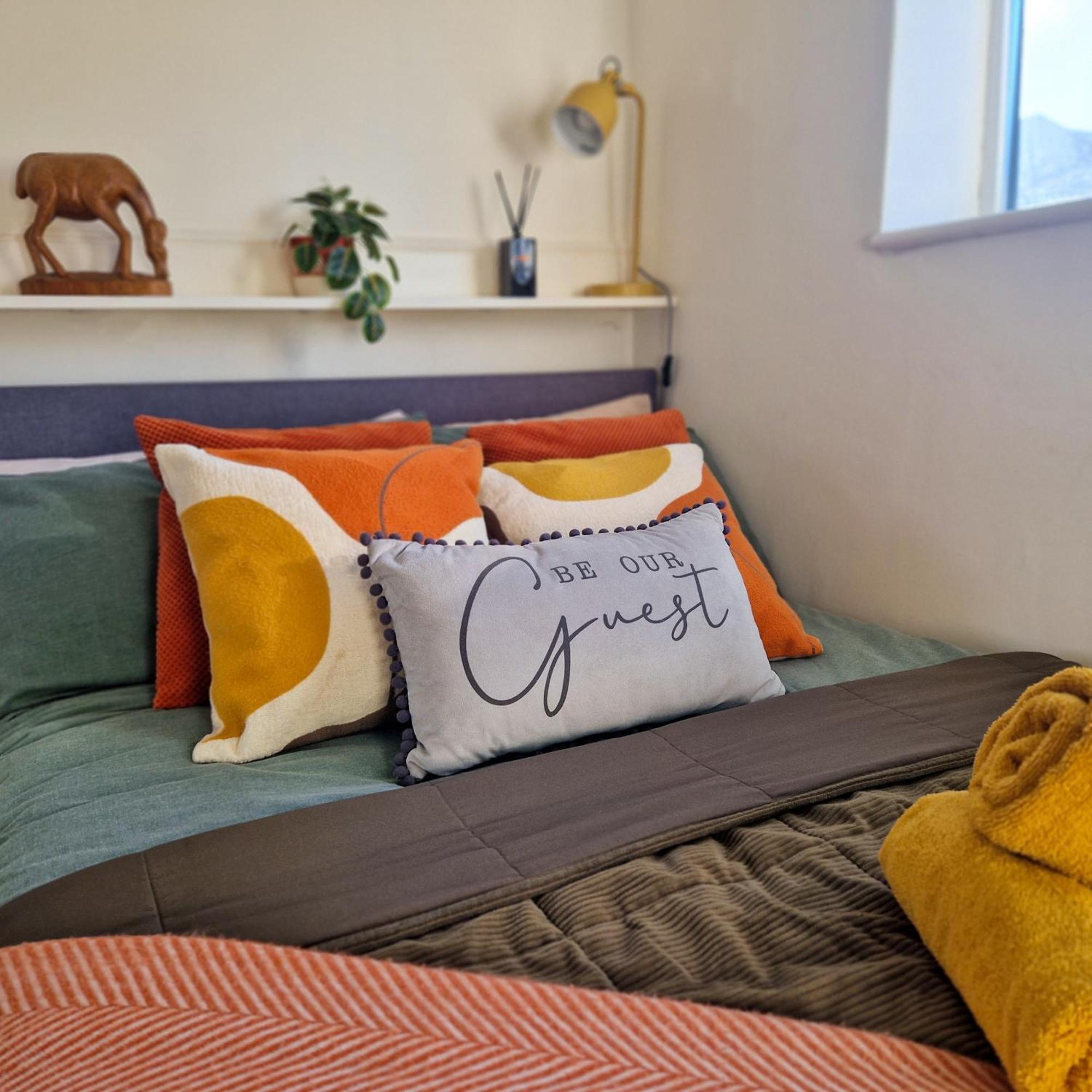 1-Bed Apartment, Close To Kensington Olympia With Free Wi-Fi & Netflix لندن المظهر الخارجي الصورة